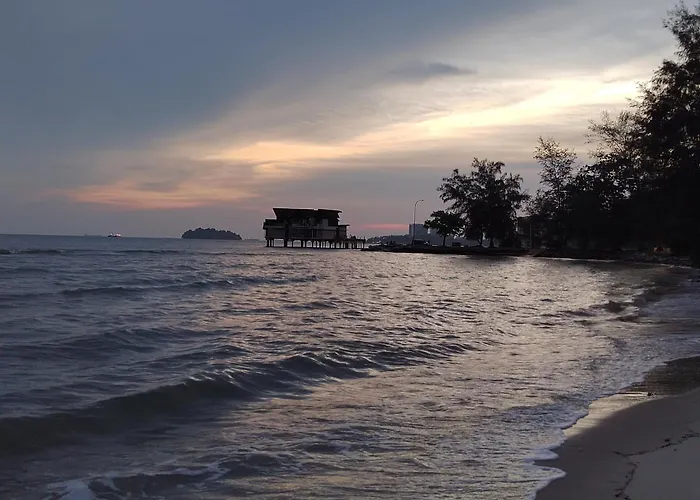 Jc Sunshine Bay Resort Apartment Port Dickson